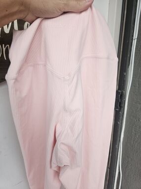 Paragon Women’s Ribbed Pink Leggings